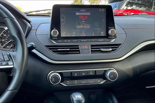 2020 Nissan Altima SR FWD