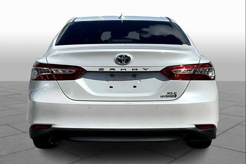 2018 Toyota Camry Hybrid XLE