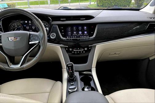 2020 Cadillac XT6 Premium Luxury FWD