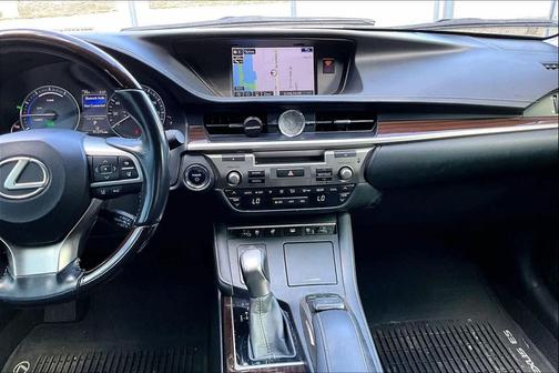 2016 Lexus ES 300h Base