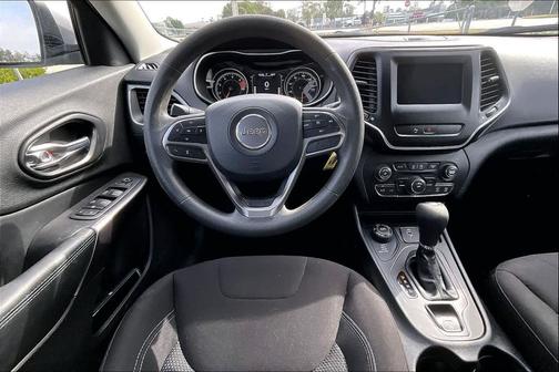 2020 Jeep Cherokee Latitude