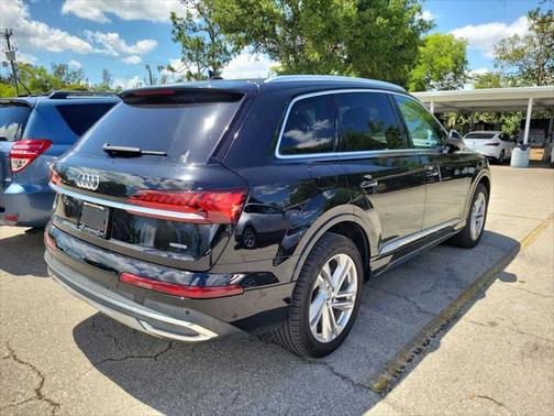 2020 Audi Q7 55 Premium Plus