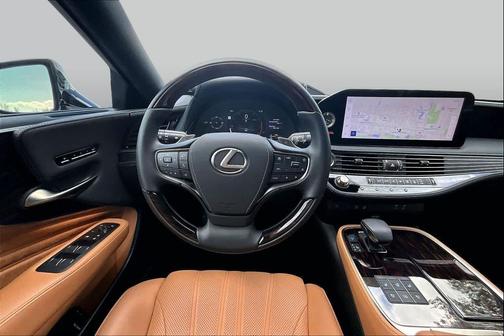 Eminent White Pearl 2024 Lexus LS 500 Base