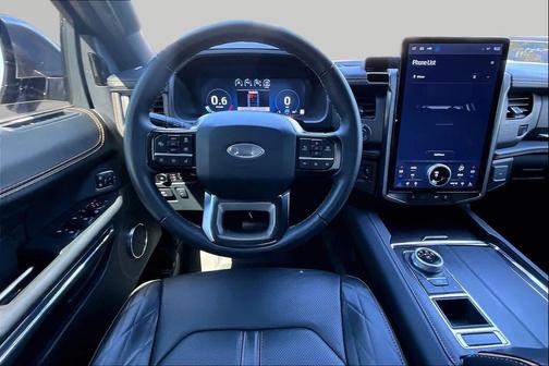 Agate Black Metallic 2024 Ford Expedition Platinum