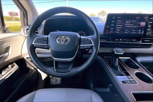 Predawn Gray Mica 2024 Toyota Sienna XLE