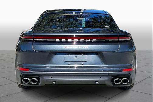 2025 Porsche Panamera 4S