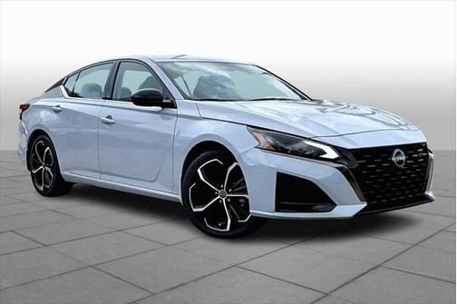 2024 Nissan Altima SR FWD