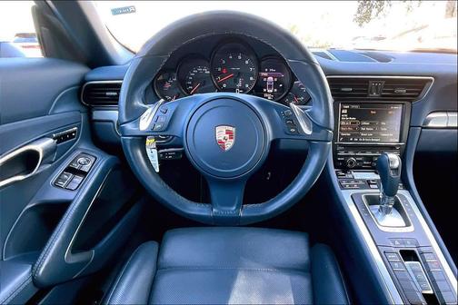 2014 Porsche 911 Carrera 4