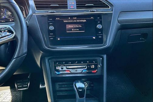 2024 Volkswagen Tiguan 2.0T SEL R-Line 4MOTION