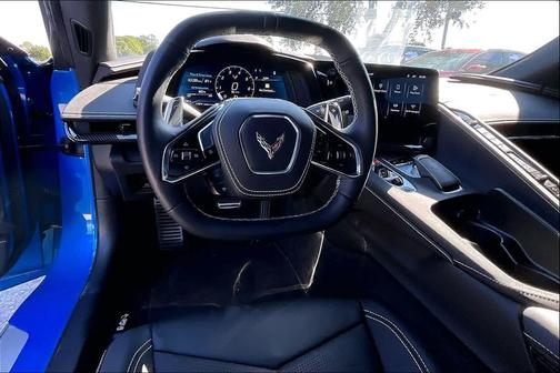 2025 Chevrolet Corvette Stingray w/2LT