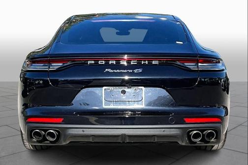 2022 Porsche Panamera 4S