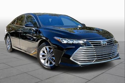 2022 Toyota Avalon XLE
