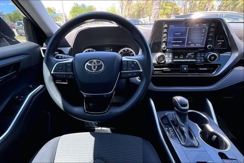 Magnetic Gray Metallic 2021 Toyota Highlander L