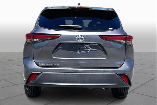 Magnetic Gray Metallic 2021 Toyota Highlander L