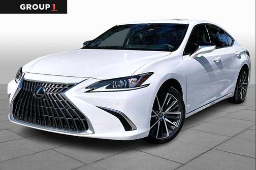 2025 Lexus ES 300h Base