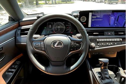 2025 Lexus ES 300h Base