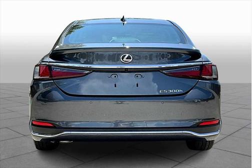 2025 Lexus ES 300h Base