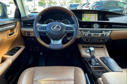 2017 Lexus ES 350 Base