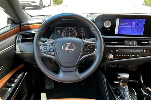 2025 Lexus ES 350 Base
