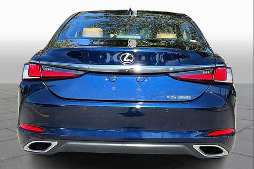 2022 Lexus ES 350 Base