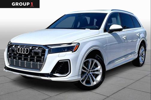 2025 Audi Q7 45 Premium Plus