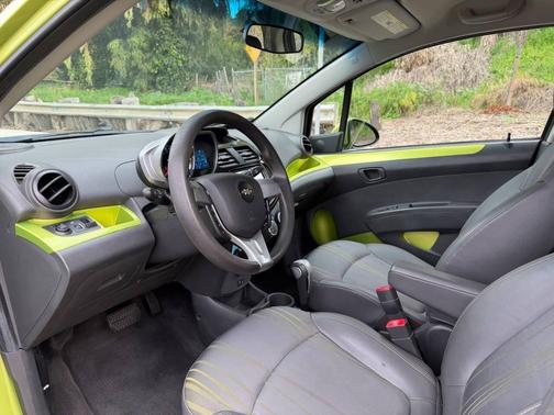 2013 Chevrolet Spark 1LT