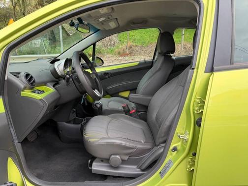 2013 Chevrolet Spark 1LT