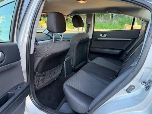 2012 Mitsubishi Galant Base