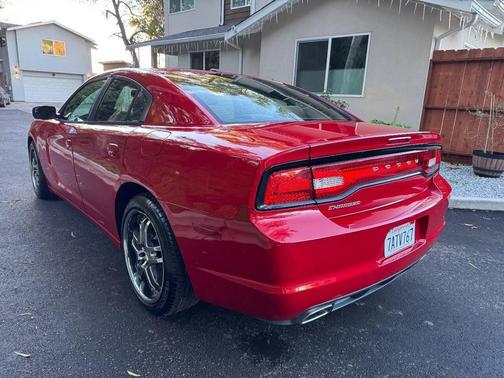 2013 Dodge Charger SE