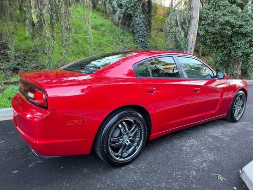 2013 Dodge Charger SE