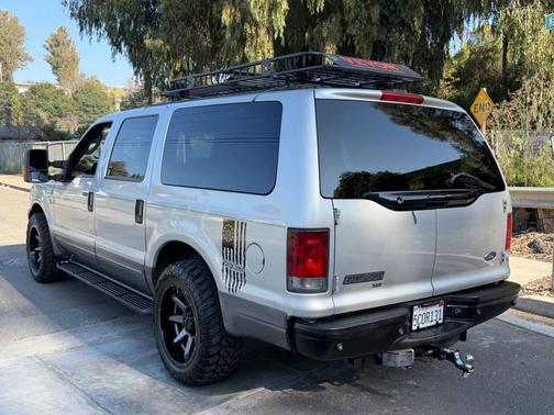 2003 Ford Excursion XLT