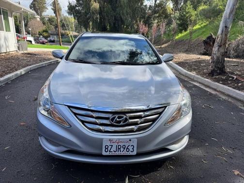 2011 Hyundai SONATA SE