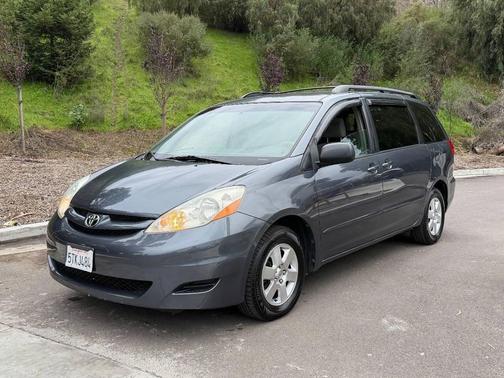 2006 Toyota Sienna CE