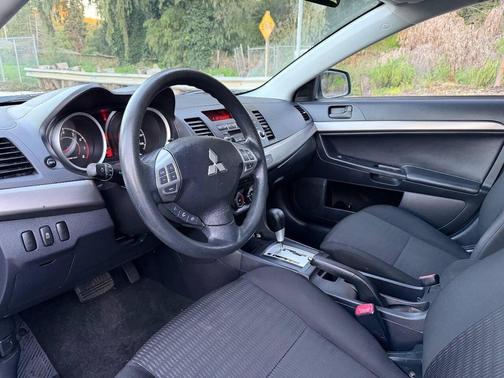 2012 Mitsubishi Lancer SE