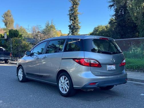 2012 Mazda Mazda5 Sport