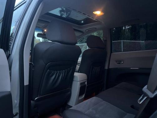 2006 Subaru B9 Tribeca Limited 5-Passenger