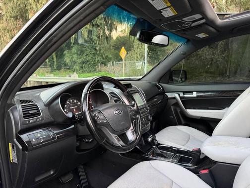 2014 Kia Sorento SX