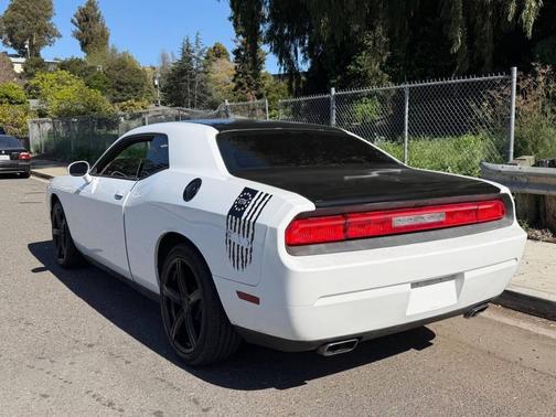 2013 Dodge Challenger SXT