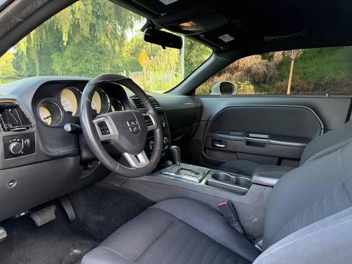 2013 Dodge Challenger SXT