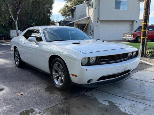 2013 Dodge Challenger SXT