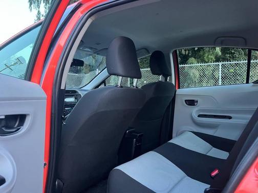 2012 Toyota Prius c One