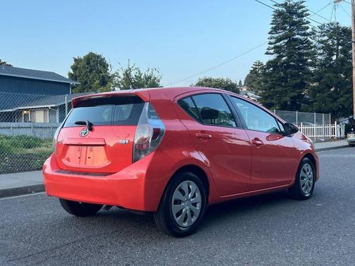 2012 Toyota Prius c One