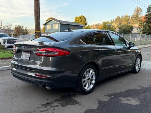 2019 Ford Fusion SE