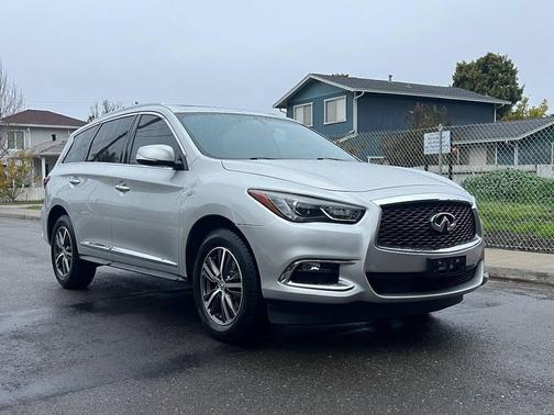 2017 INFINITI QX60 Base
