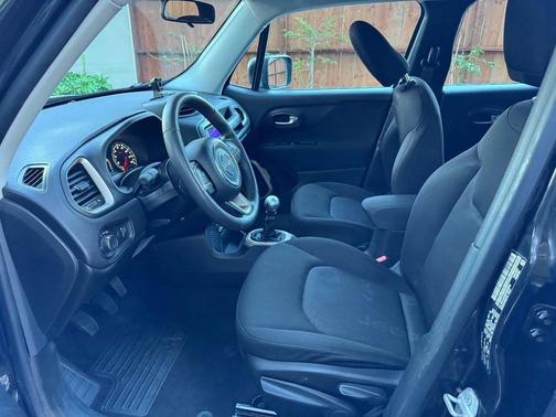 2016 Jeep Renegade Sport