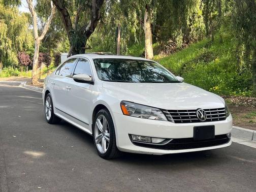 Candy White 2012 Volkswagen Passat 2.0 TDI SEL Premium