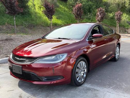 2016 Chrysler 200 LX