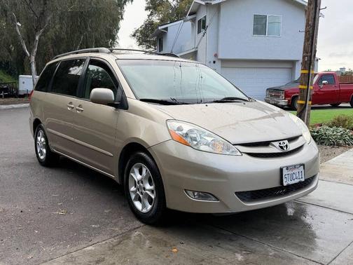2006 Toyota Sienna XLE