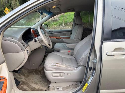 2006 Toyota Sienna XLE