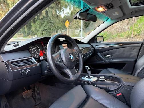 2008 BMW 528 528i 4dr Sedan Luxury